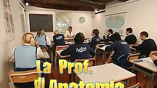 La Profesoressa Di Anatomia